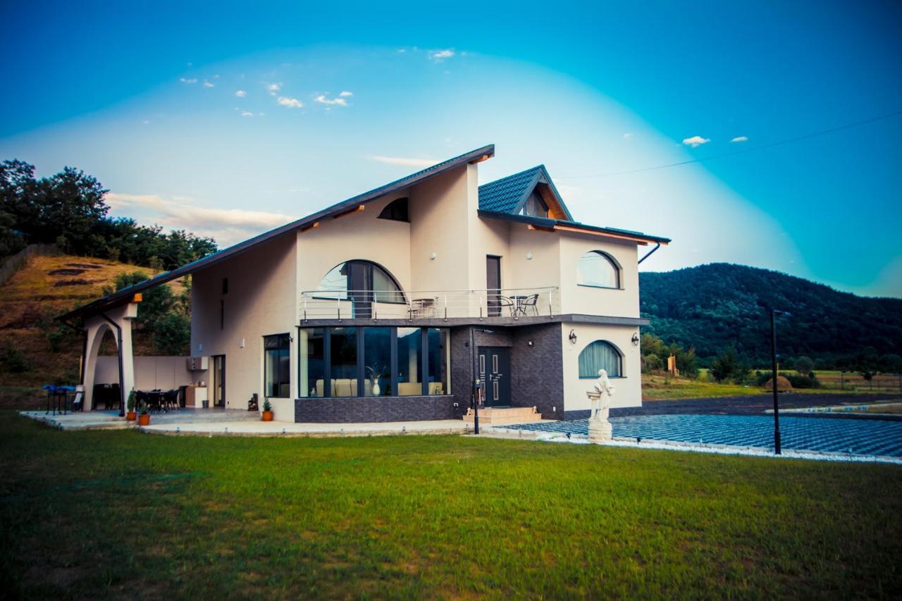 Casa Ducu Hotel Călimăneşti Exterior foto