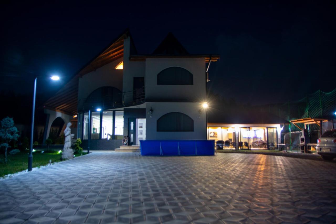 Casa Ducu Hotel Călimăneşti Exterior foto