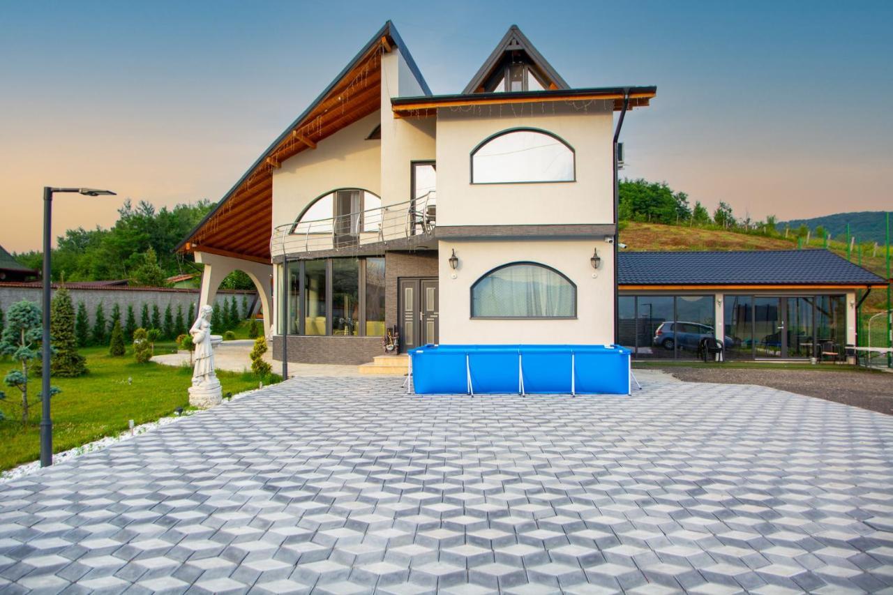 Casa Ducu Hotel Călimăneşti Exterior foto